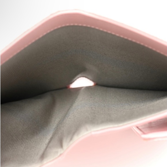 🔥CHANEL Caviar Timeless CC Large Gusset Flap Wallet in Rose Pale - Picture 15 of 16